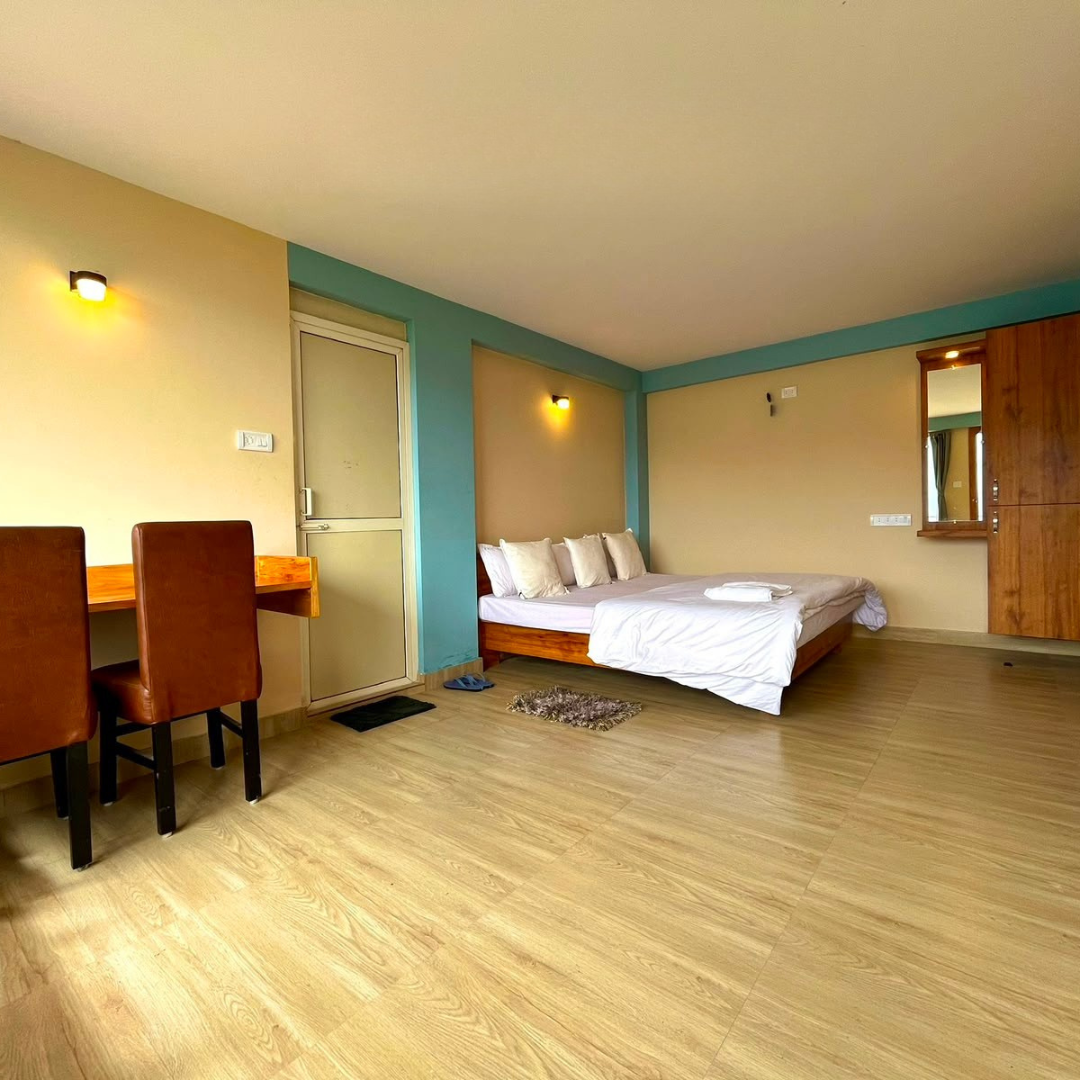 room-6-img-1