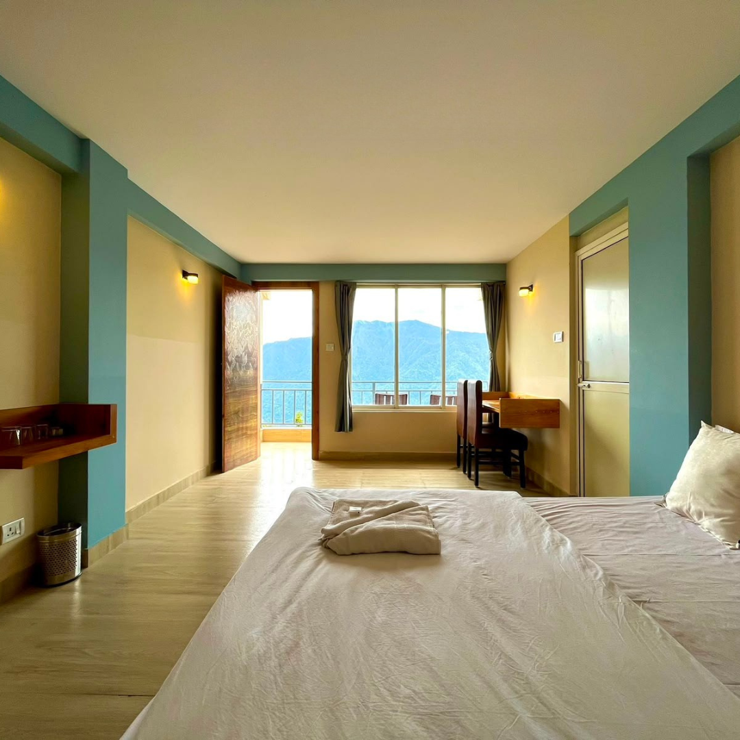 room-6-img-3