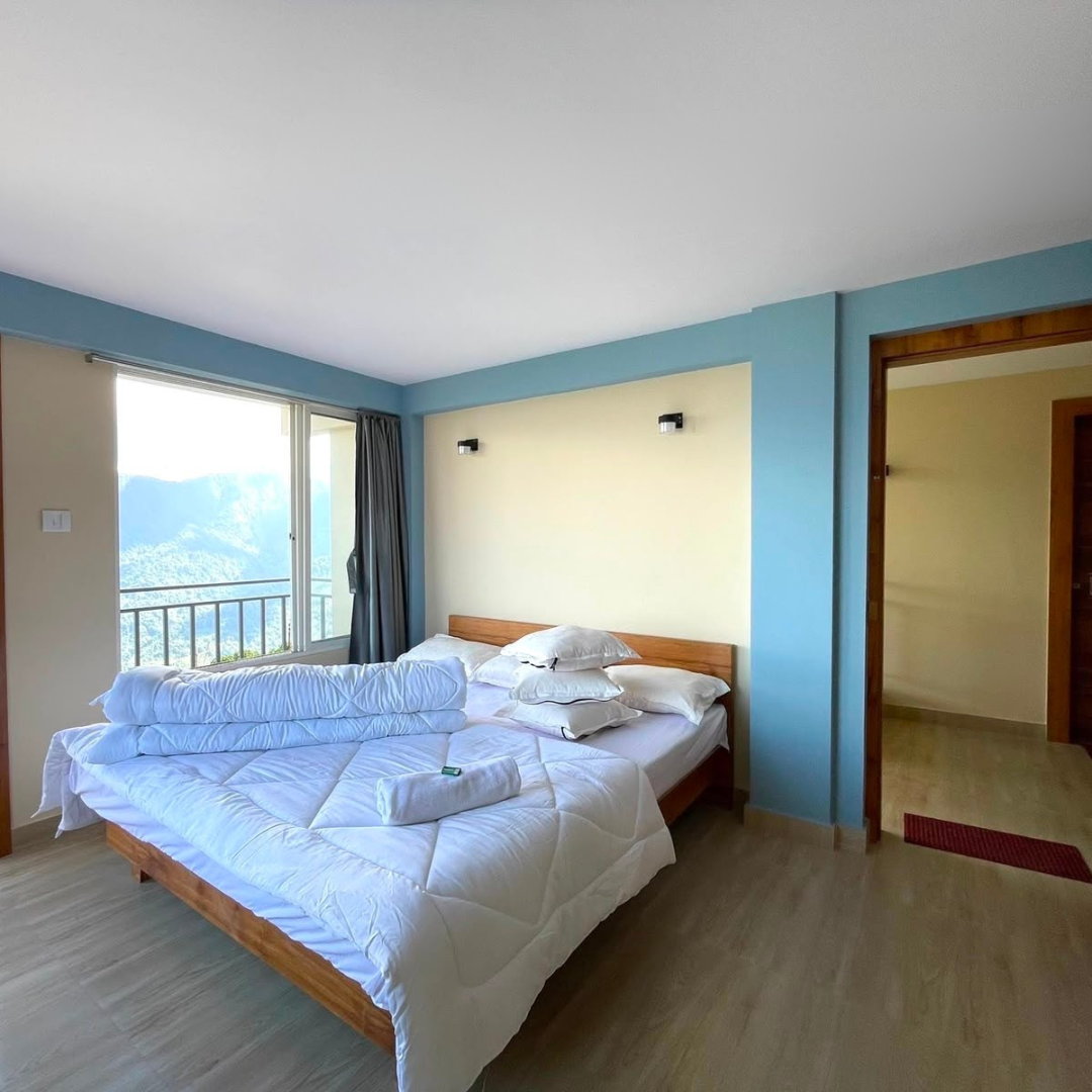 room-9-img-1